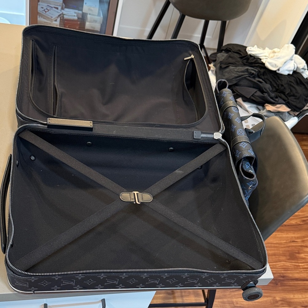 Louis Vuitton Graphite Monogram Rolling Luggage - image 6